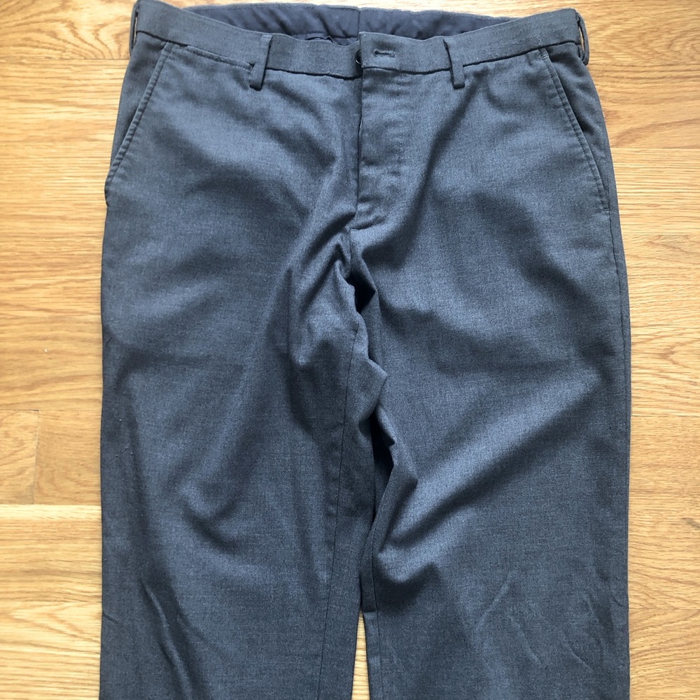 Uniqlo Medium Gray Grey Heattech Lightweight Dress Hemmed Pants 33x30 - Picture 3 of 3